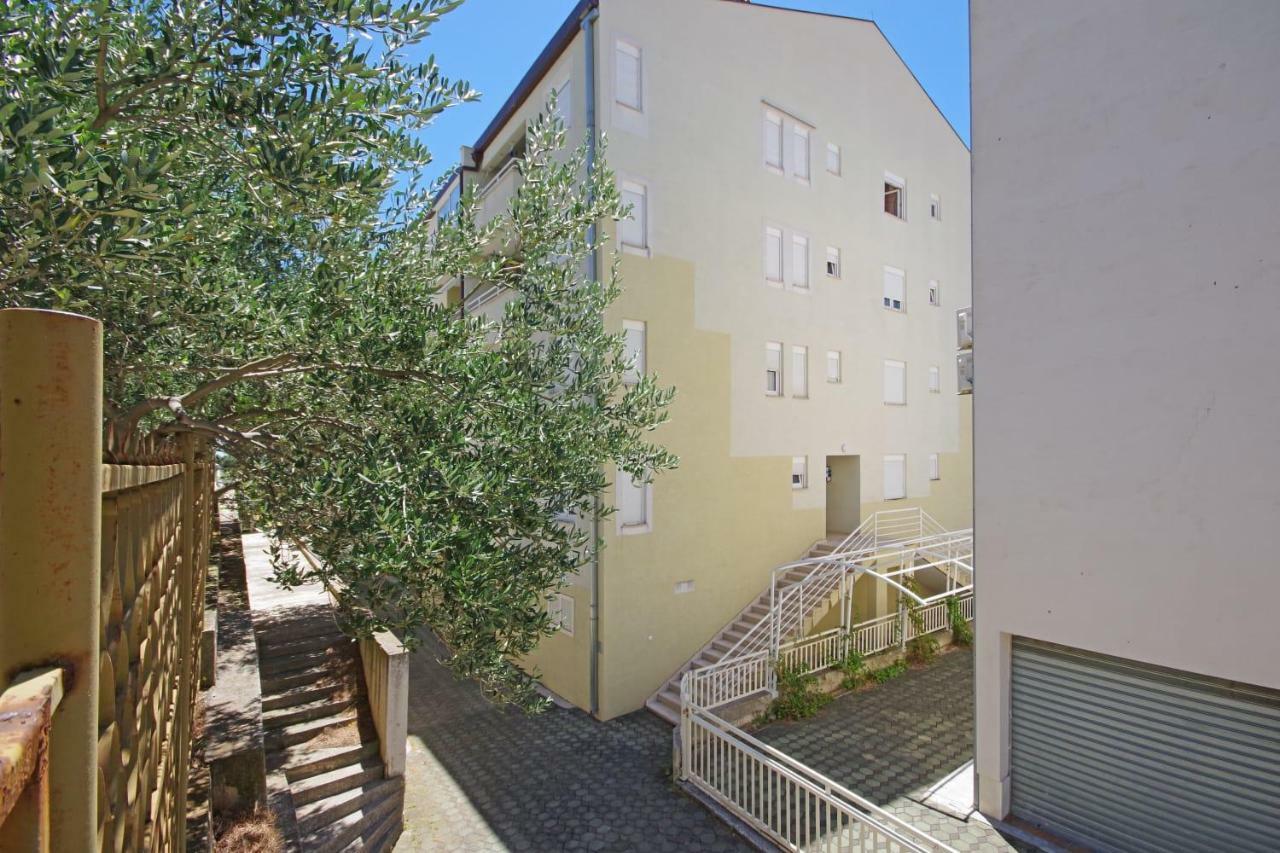 Apartment Dalija Башка-Вода Екстер'єр фото
